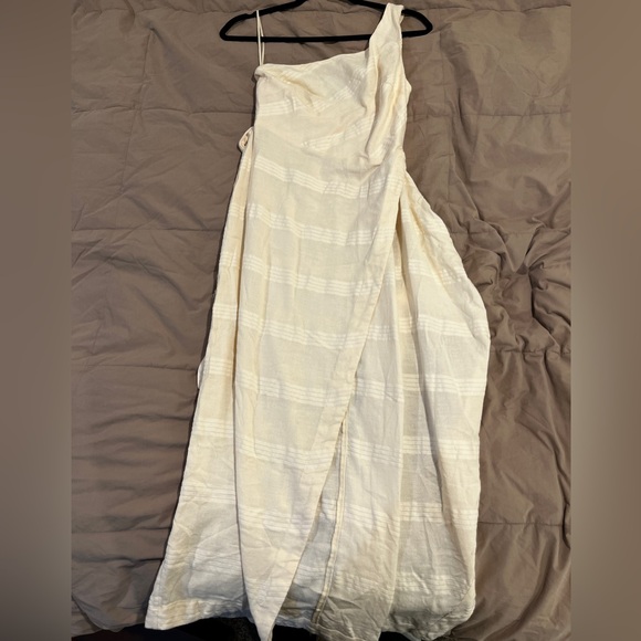 Free People Dresses & Skirts - NWT! Cream Free People Maxi Dress size XS